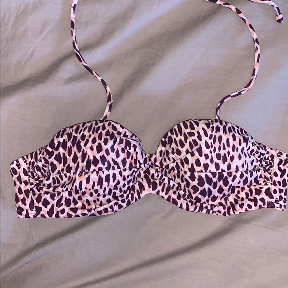 Victoria’s Secret Bikini Top Size 32B